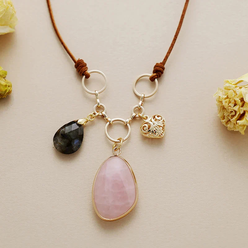 Halskette „Heart Balance“ aus Rosenquarz und Labradorit